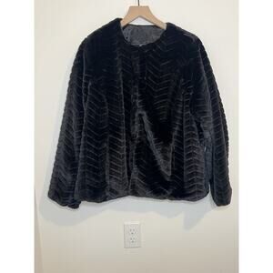 Jou Jou Black Faux Fur Jacket Size 1X Super Soft Mobwife Hook Closure